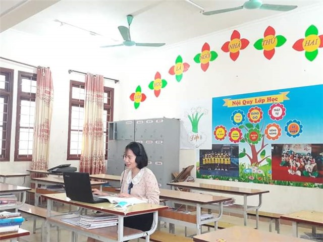 Trường Phổ thông dân tộc nội trú Hoành Bồ khắc phục khó khăn, thực hiện tốt việc dạy và học trực tuyến